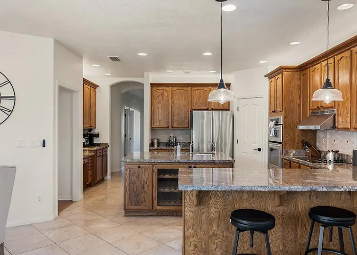 Shadow Mountain Retreat- Perfect Location Pool Games Hikers Retreat *